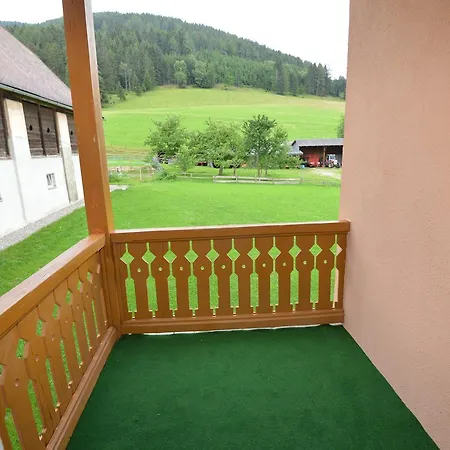 Pirkerhof Apartment *